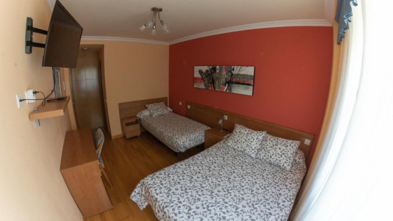 Hostal Santiago 2 Бургос Екстер'єр фото