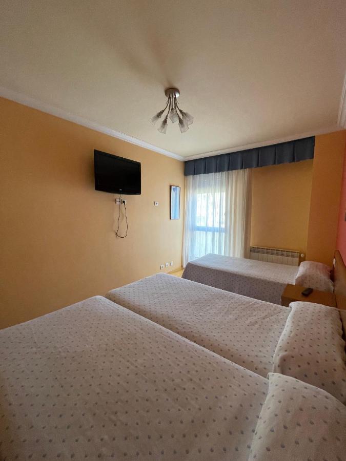 Hostal Santiago 2 Бургос Екстер'єр фото