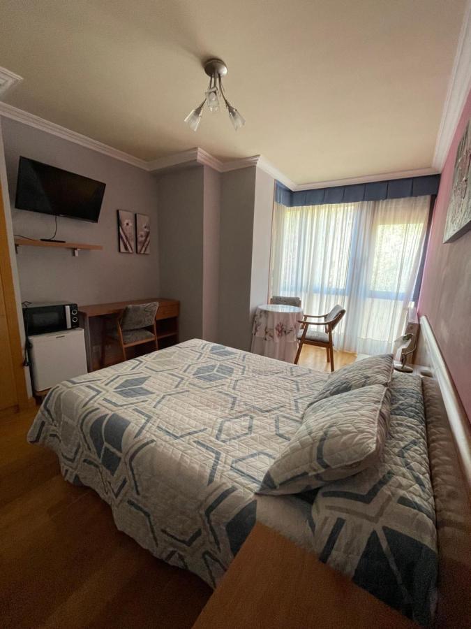 Hostal Santiago 2 Бургос Екстер'єр фото