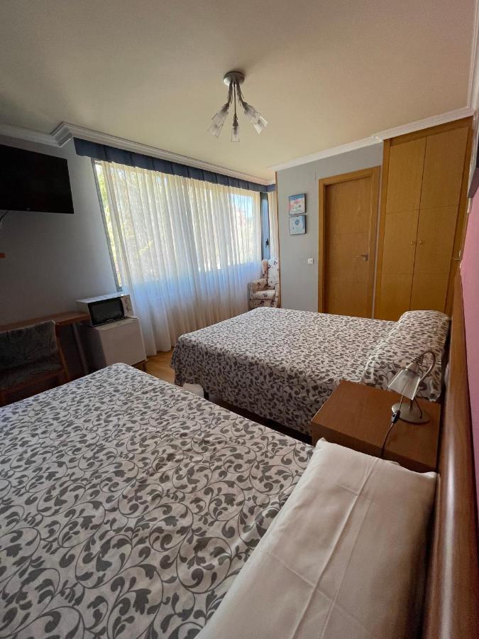 Hostal Santiago 2 Бургос Екстер'єр фото