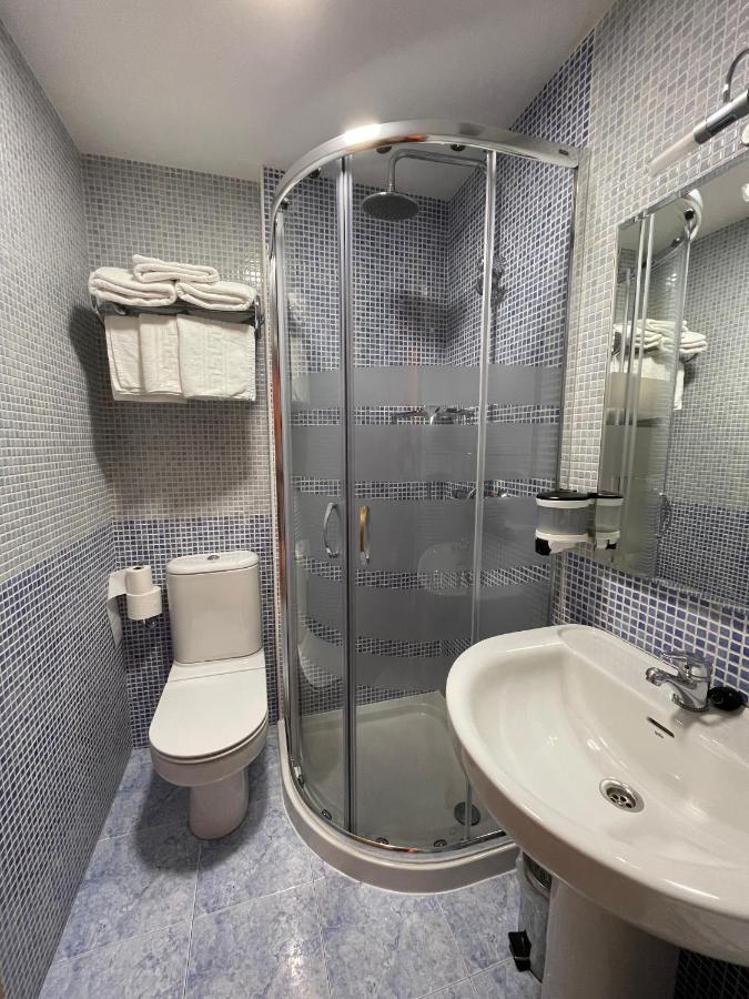 Hostal Santiago 2 Бургос Екстер'єр фото