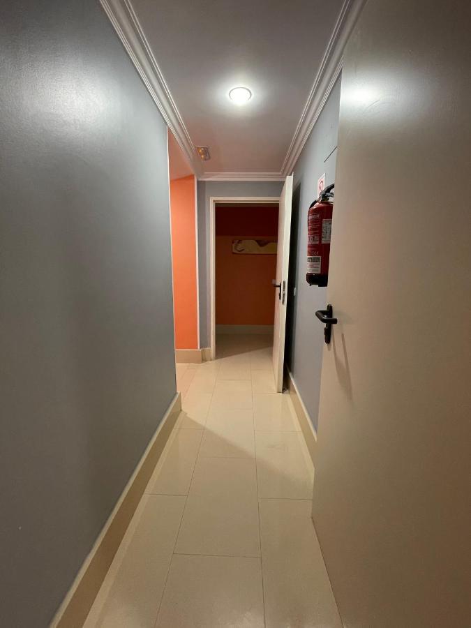 Hostal Santiago 2 Бургос Екстер'єр фото
