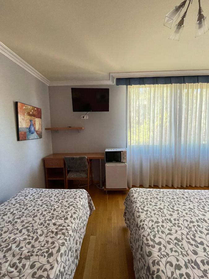 Hostal Santiago 2 Бургос Екстер'єр фото